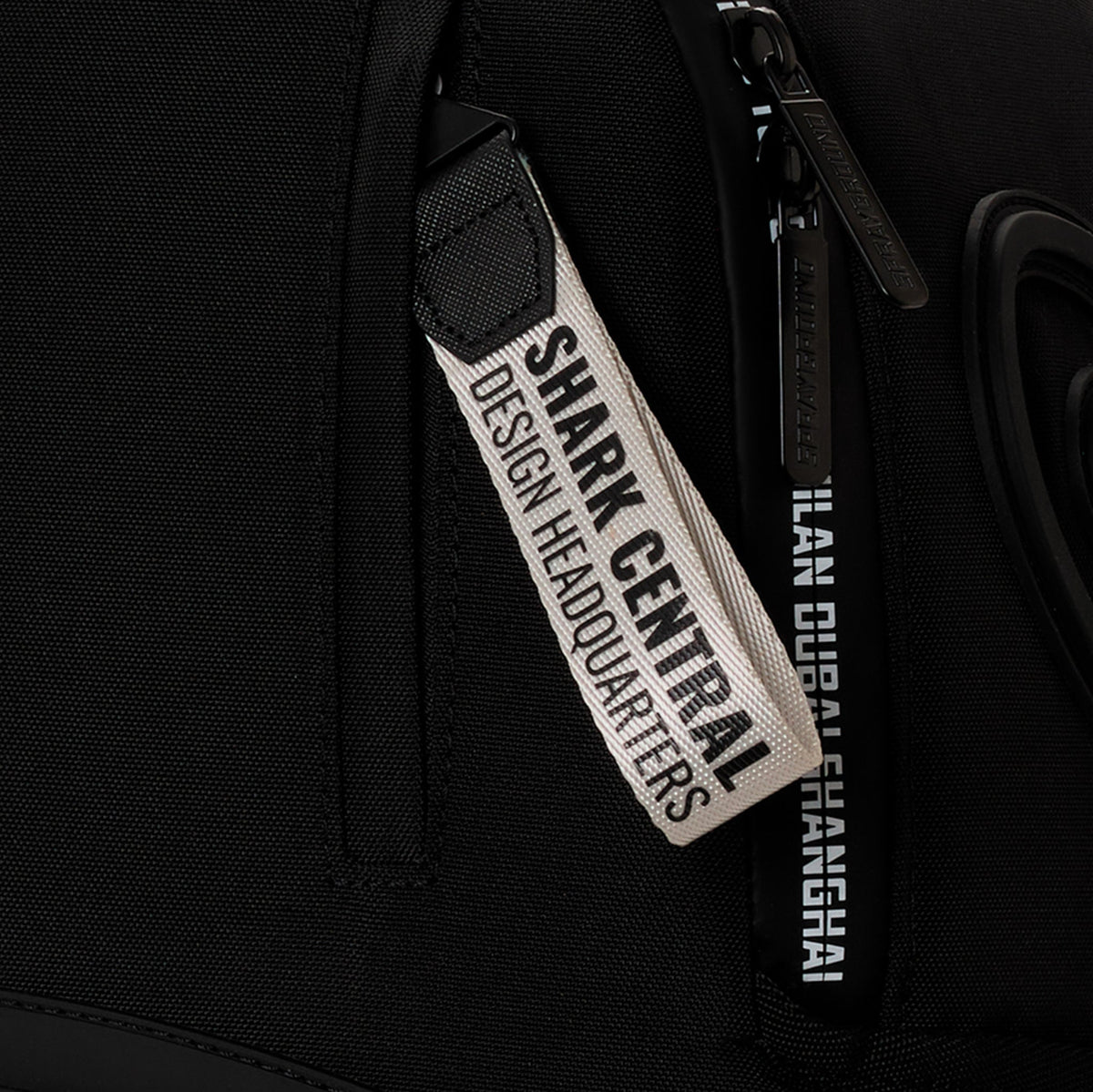 SHARK CENTRAL PRINTED - BLACK
