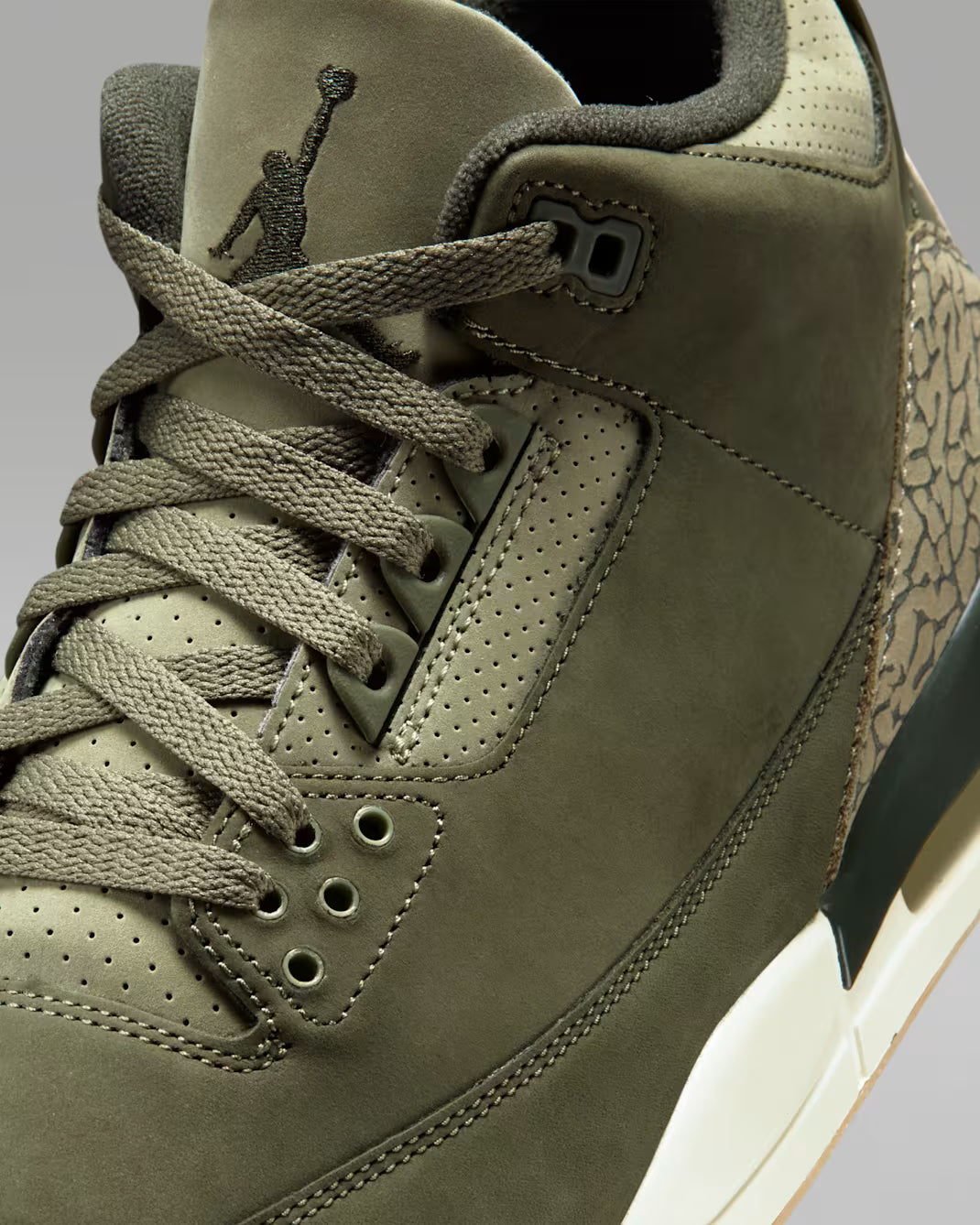 Air Jordan 3 Retro Medium Olive