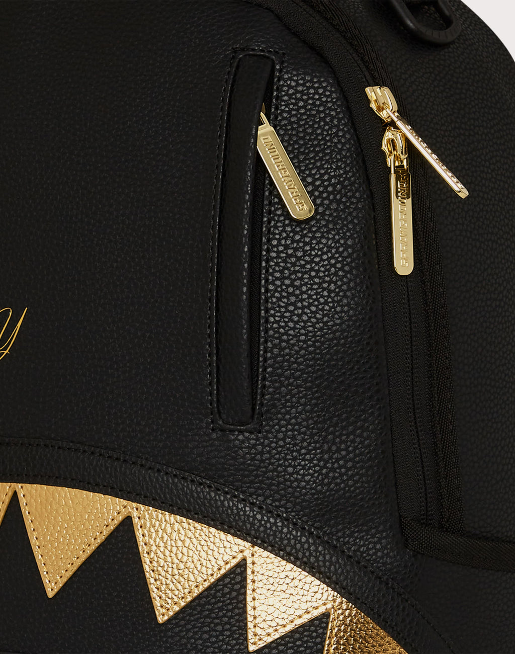 Sprayground Shark Central DLXSV