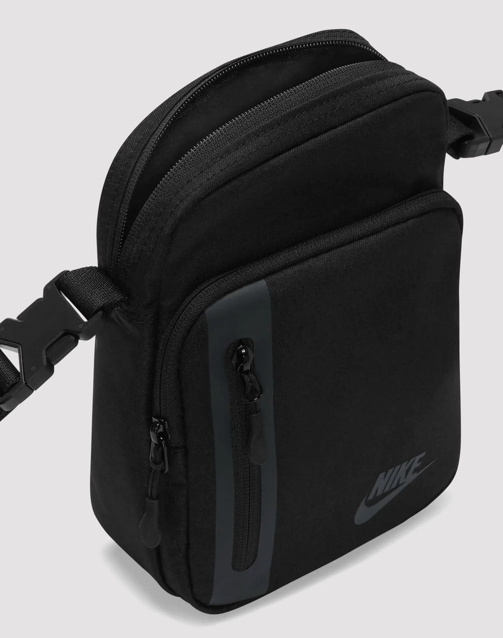 Nike Elemental Crossbody