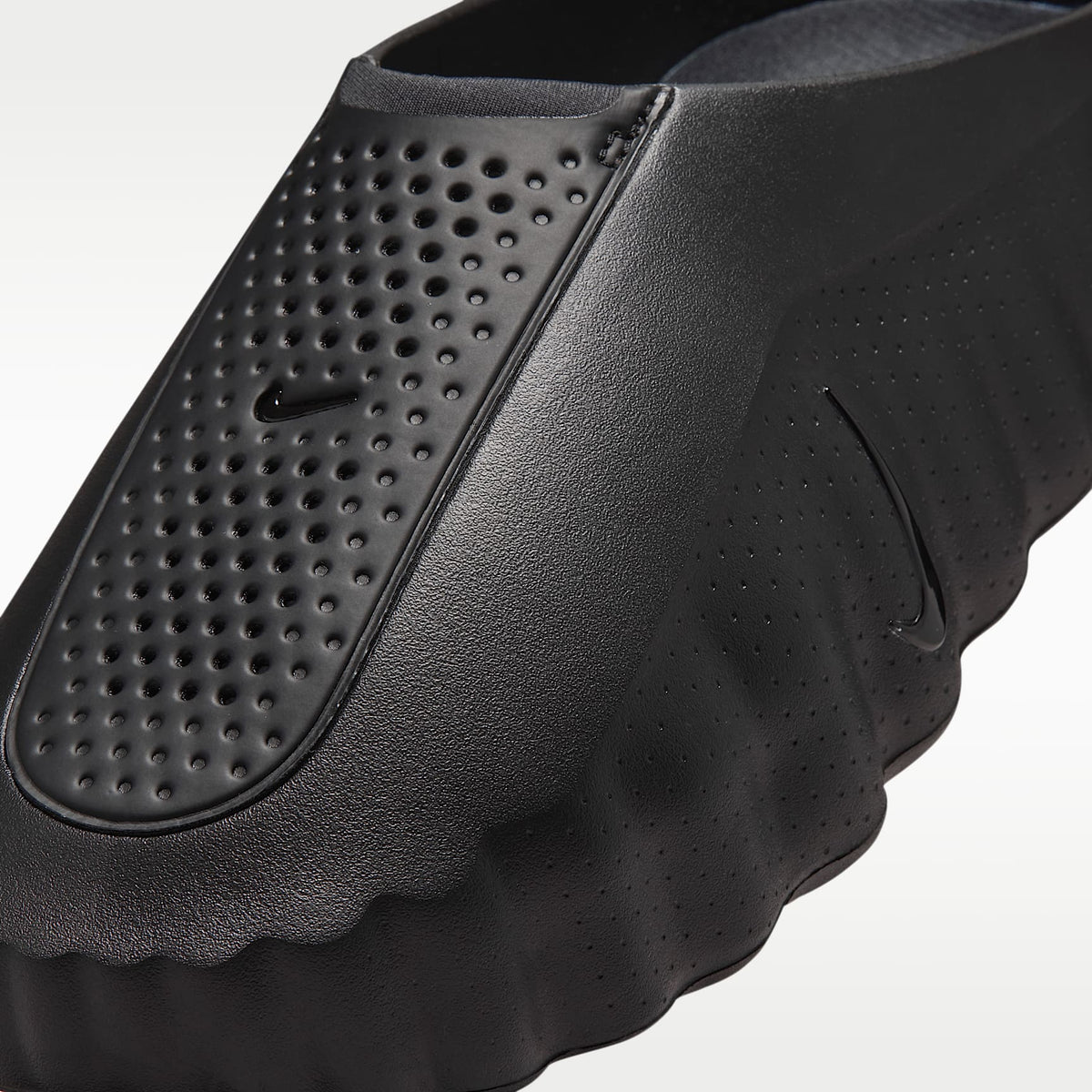 Nike Mind 001 "Triple Black"