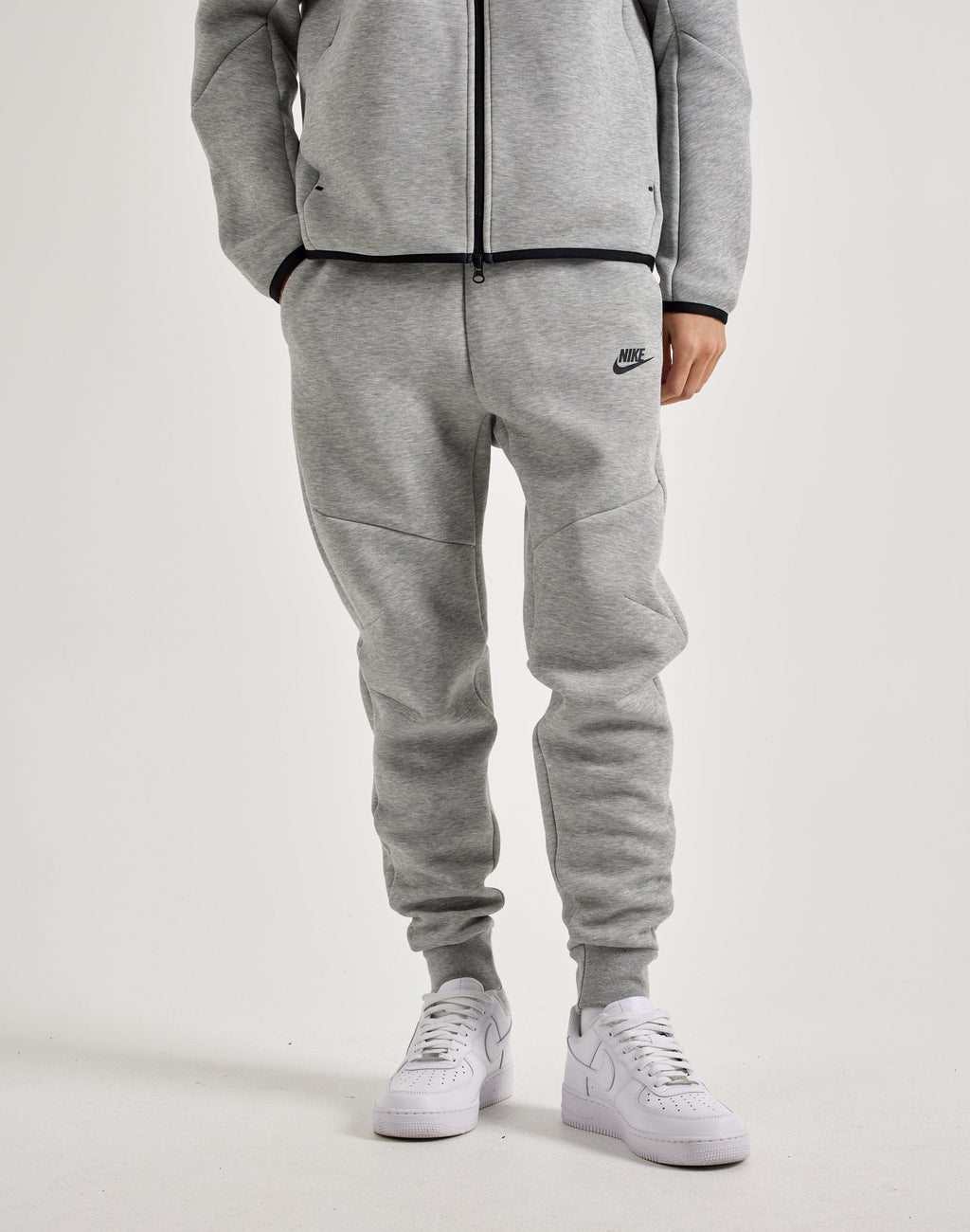 NIKE TECH FLEECE JOGGERS GREY