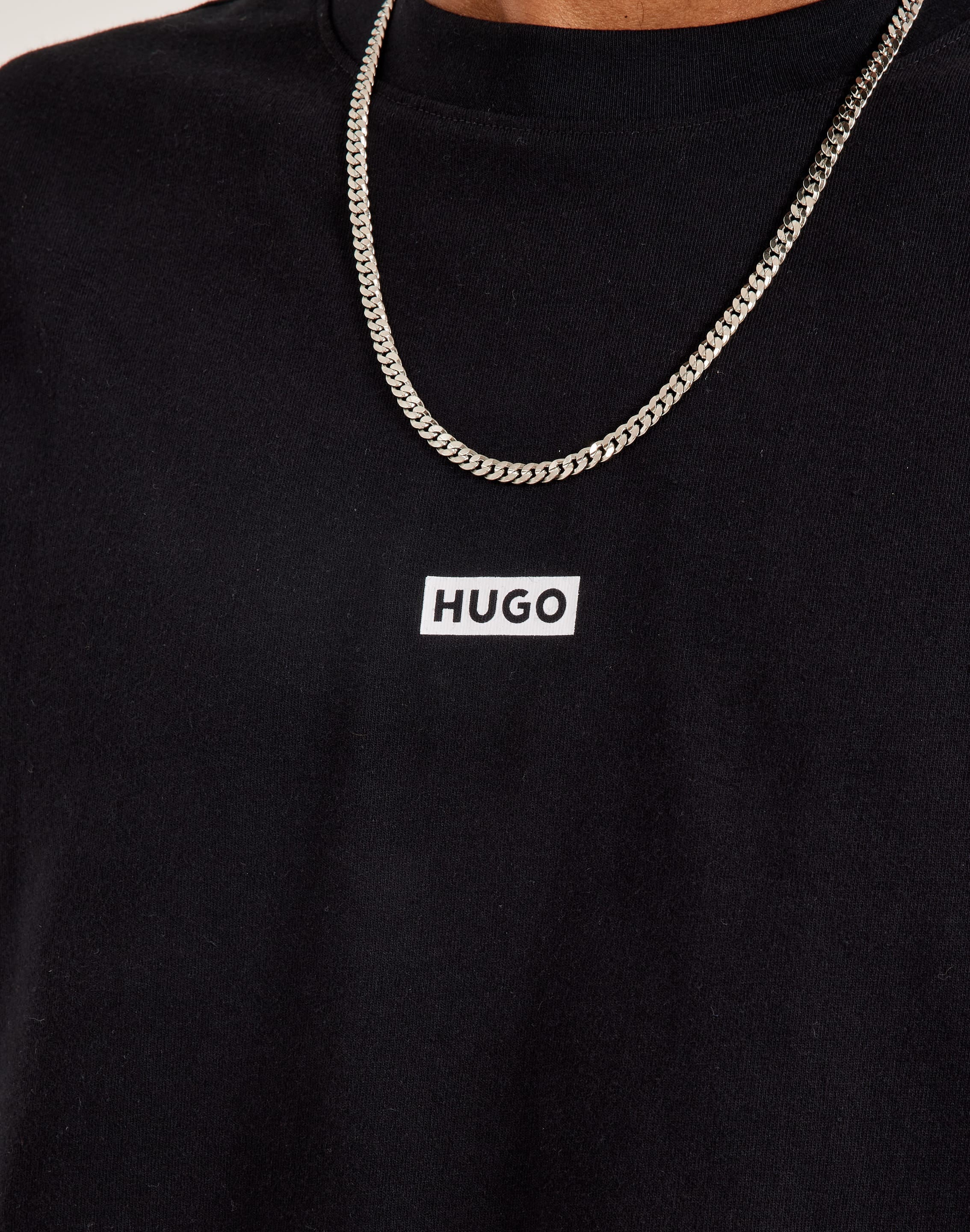 Hugo Nalono Negra