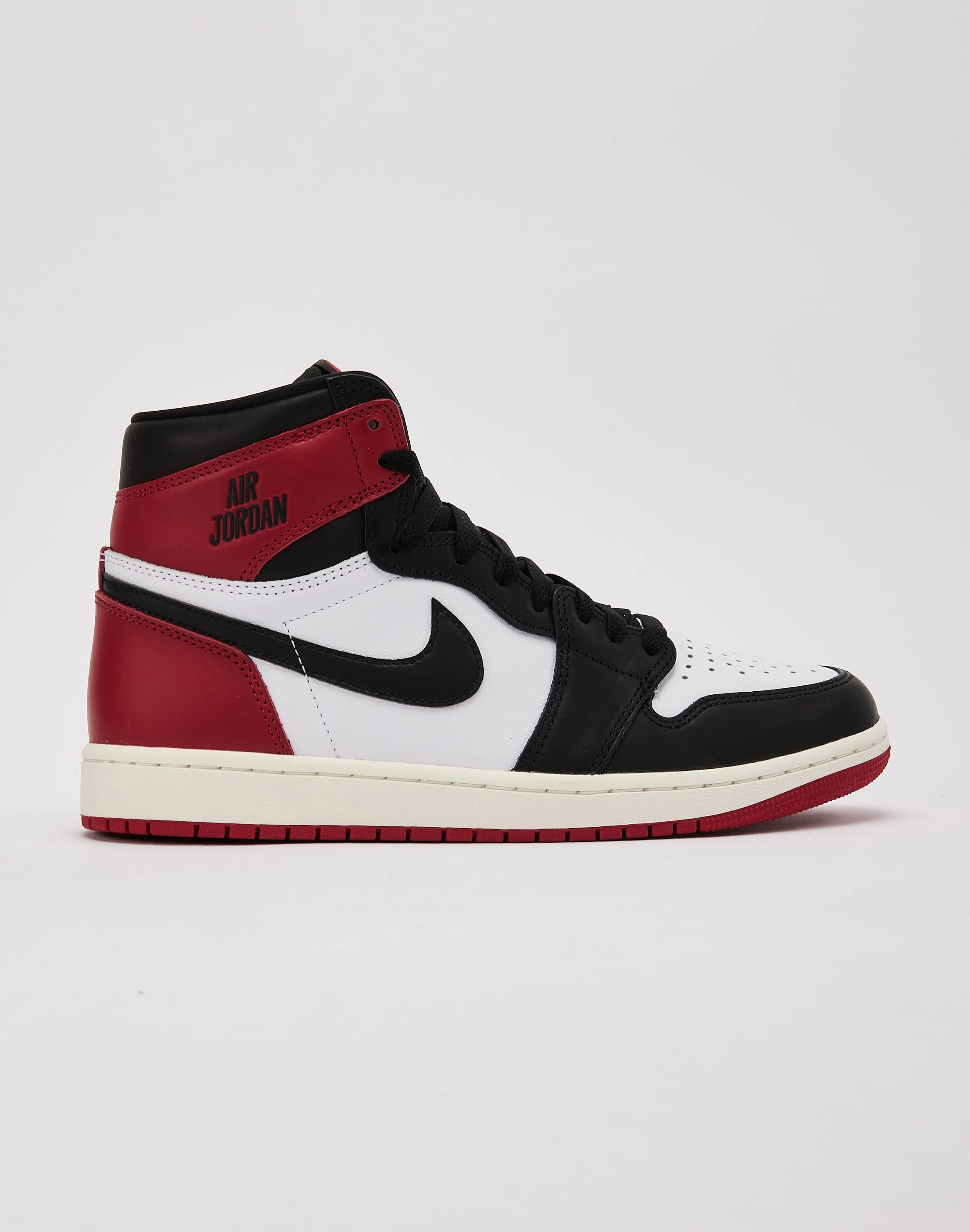 Jordan Air Jordan 1 Retro High OG 'Black Toe Reimagined'