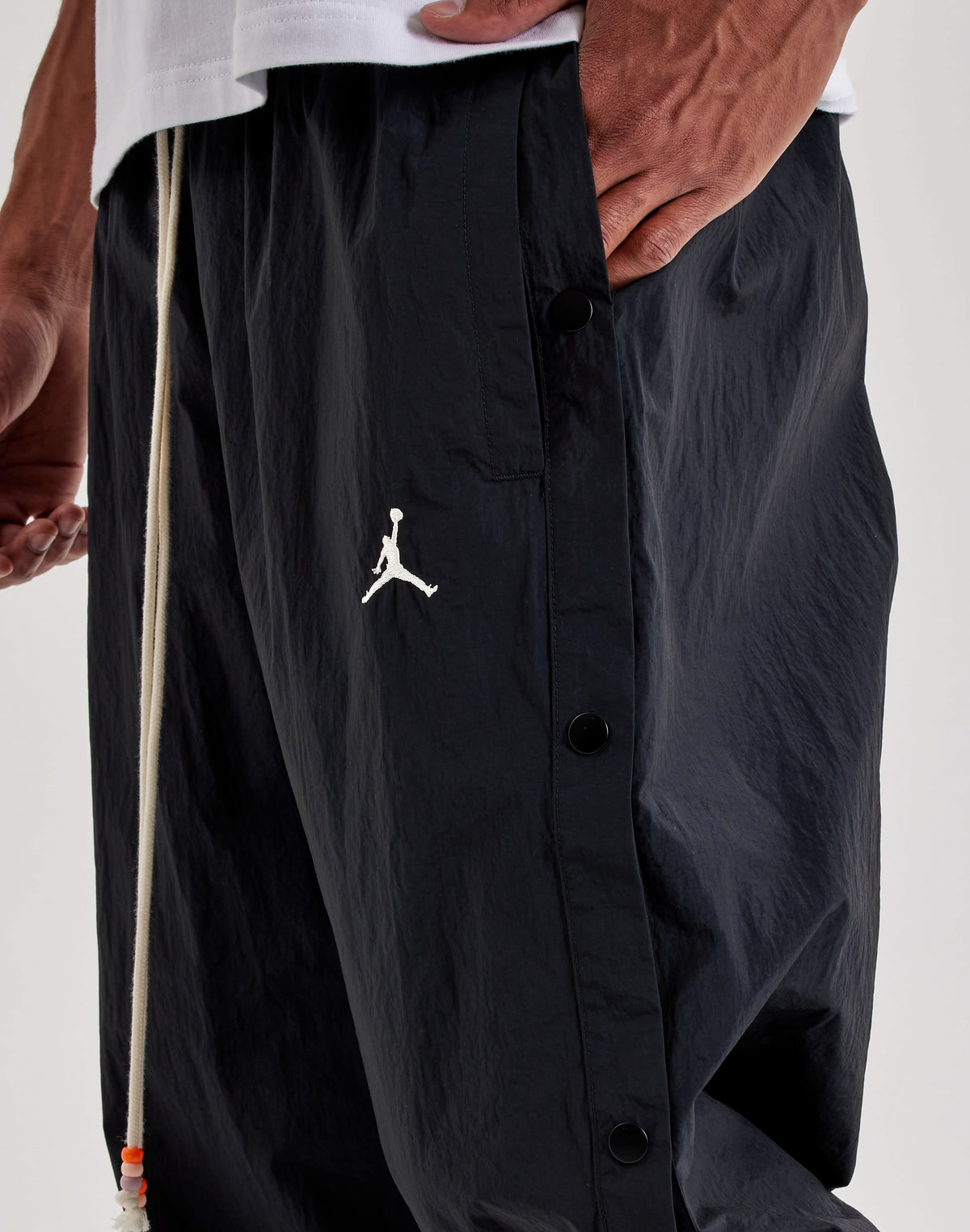 JORDAN BROOKLYN FESTIVAL PANTS BLACK (MUJER)