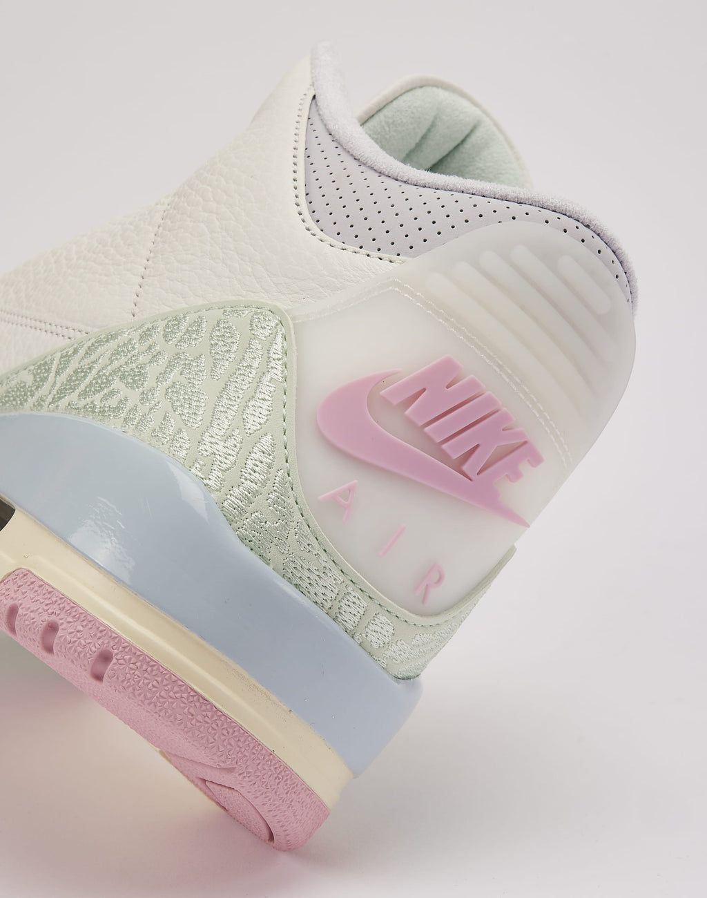 Jordan Air Jordan 3 Retro 'Sail and Jade Aura'