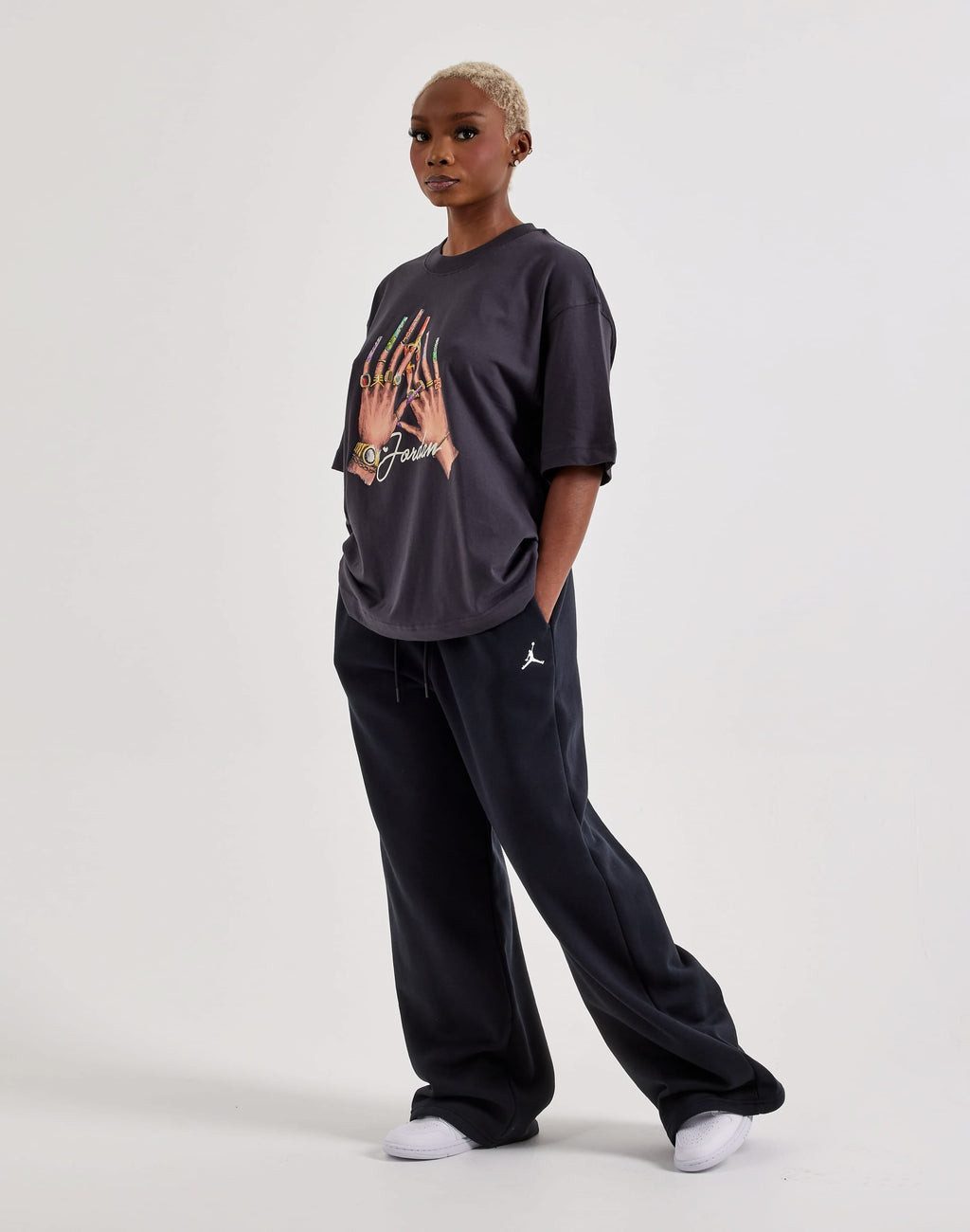 JORDAN GRAPHIC GIRLFRIEND TEE DARK GREY (MUJER)