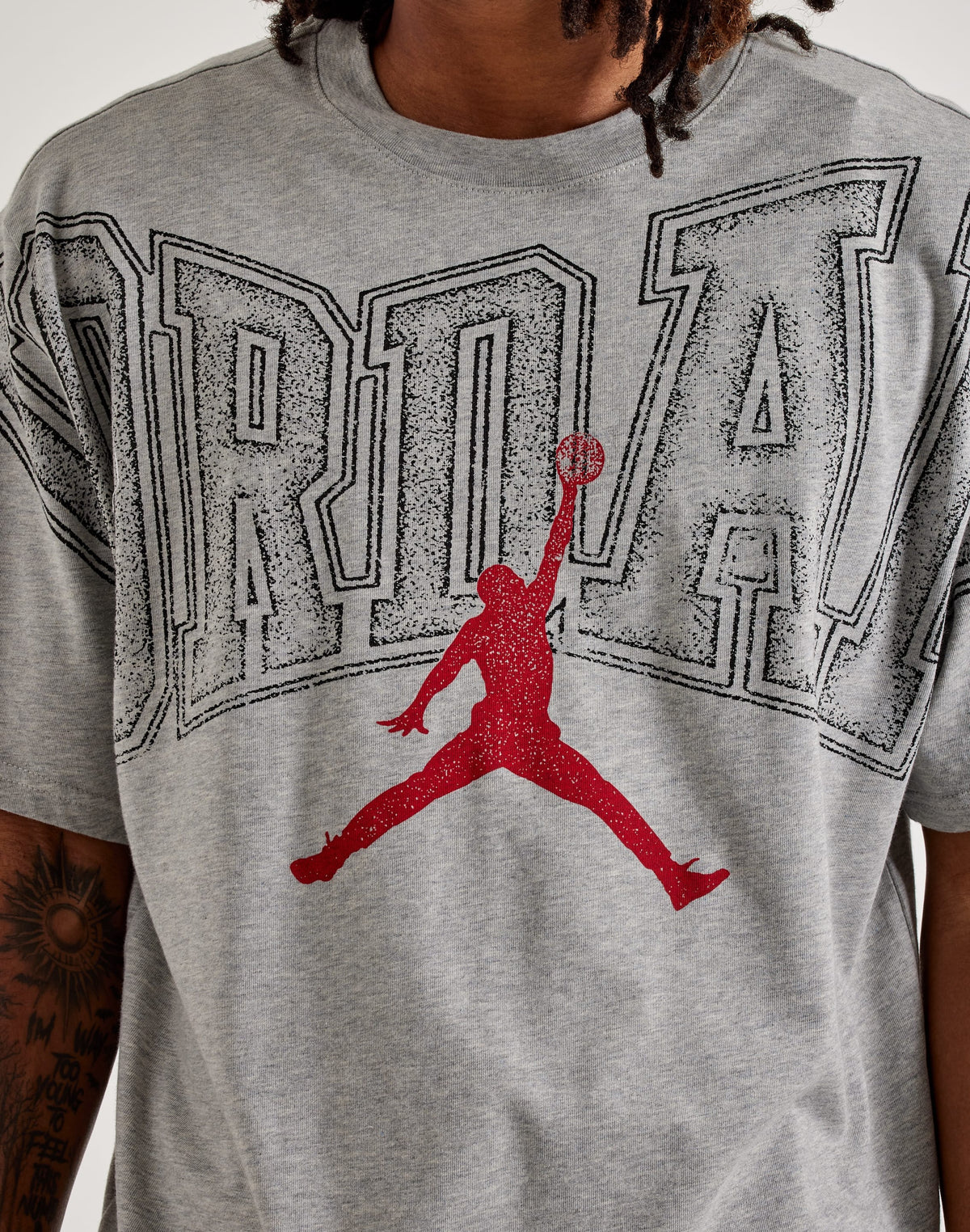JORDAN CORE ARCH LOGO GRAPHIC TEE GREY