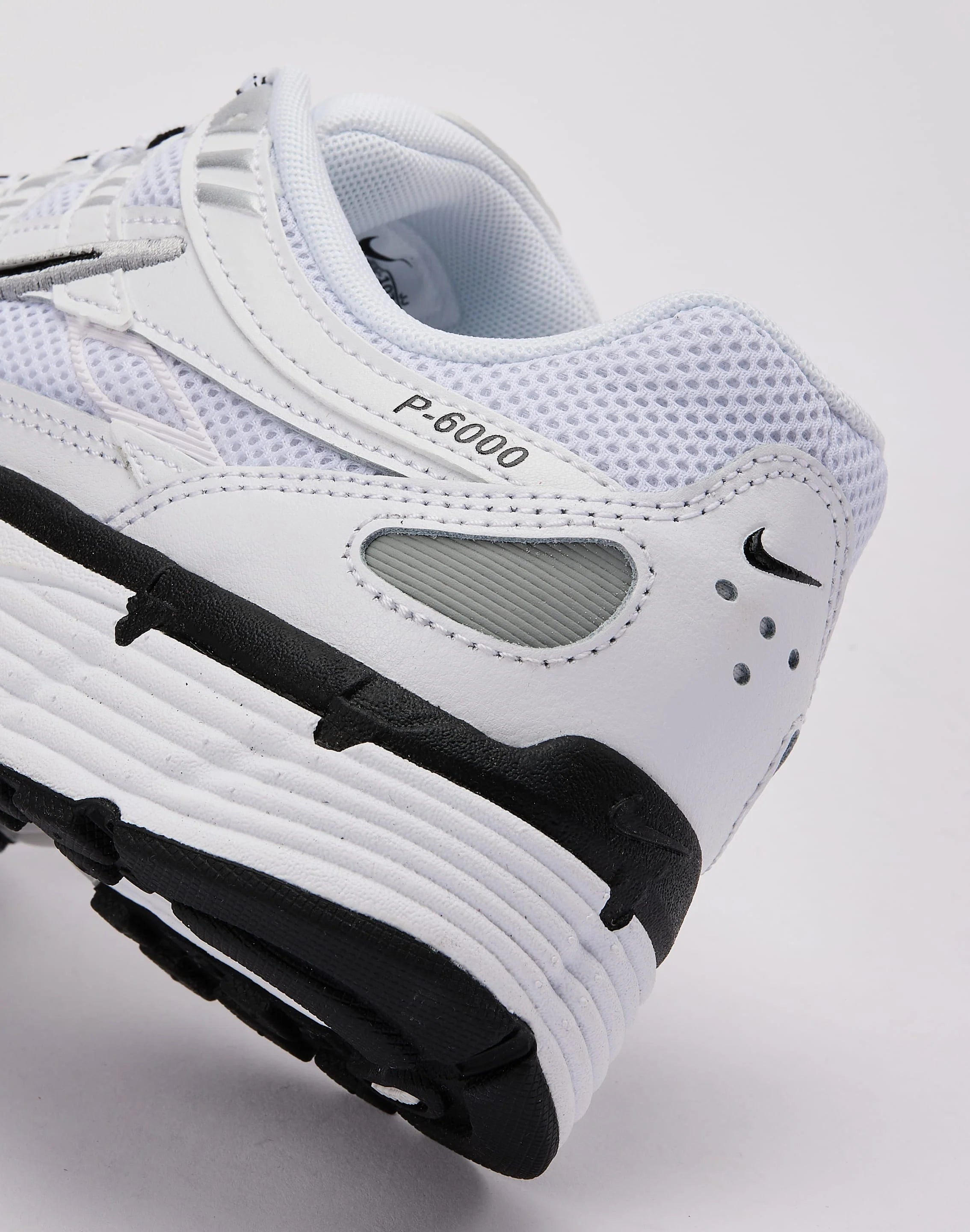 Nike P-6000