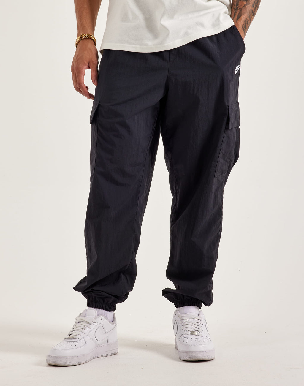 NIKE CLUB WOVEN CARGO PANTS BLACK