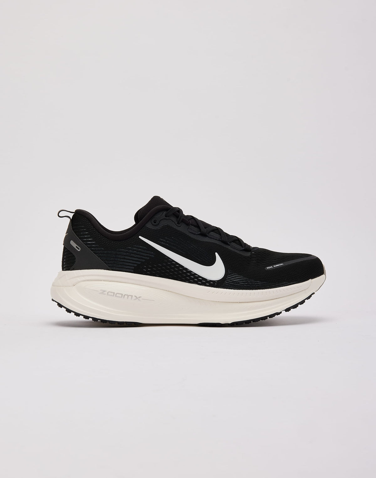 Nike Vomero 18 'Black'