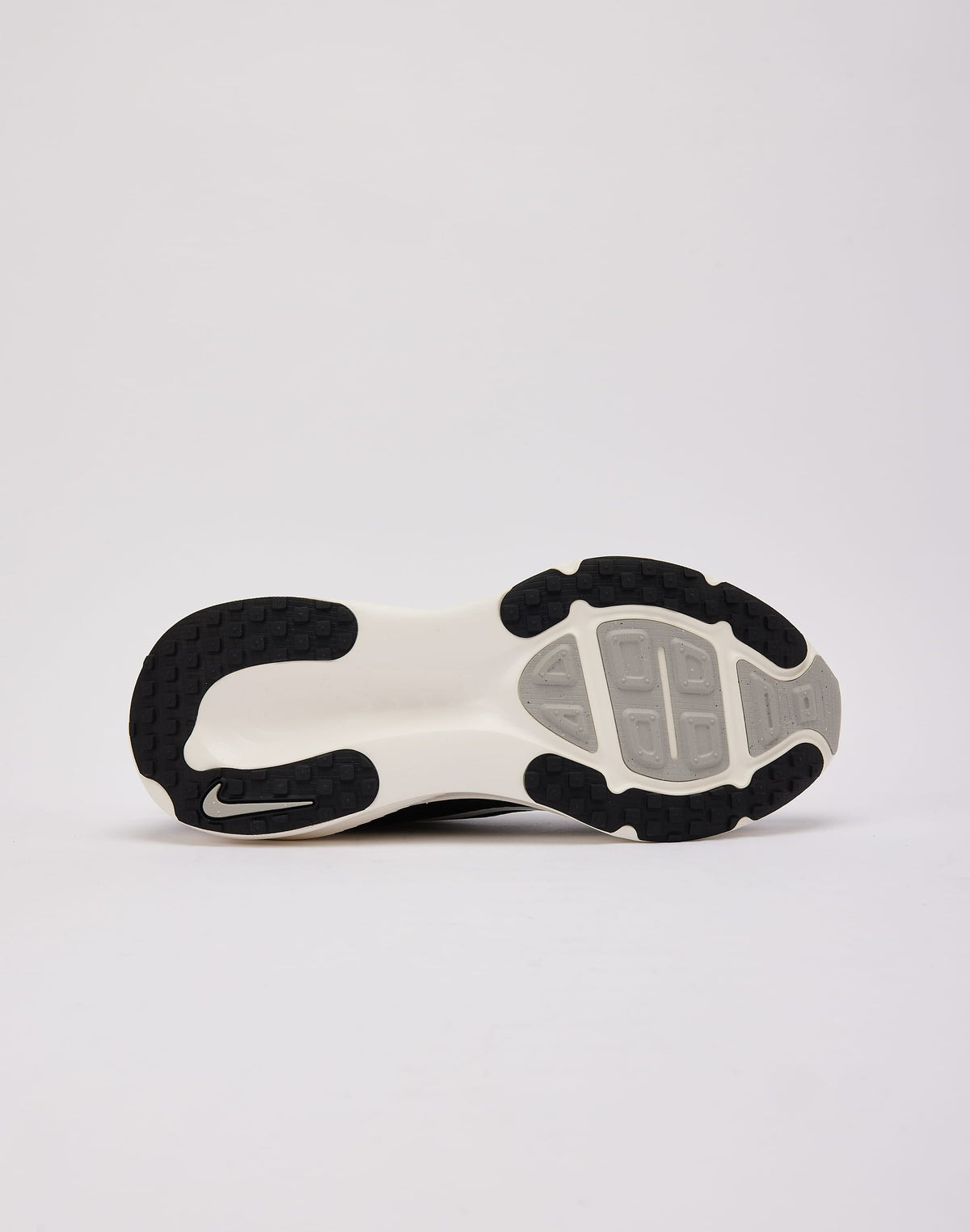 Nike Vomero 18 'Black'