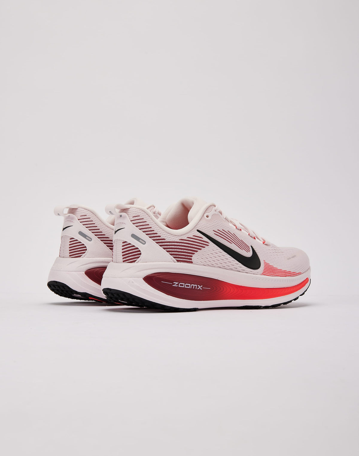 Nike Vomero 18 'Pink'
