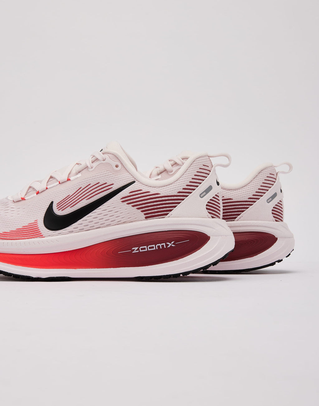 Nike Vomero 18 'Pink'