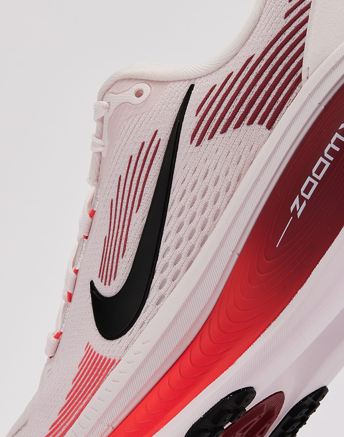 Nike Vomero 18 'Pink'