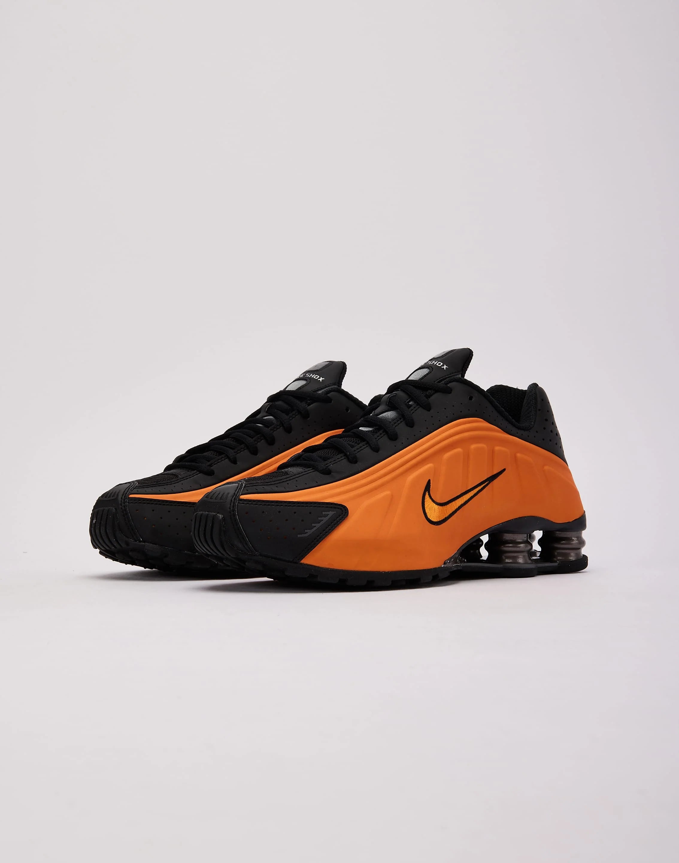 Nike Shox R4