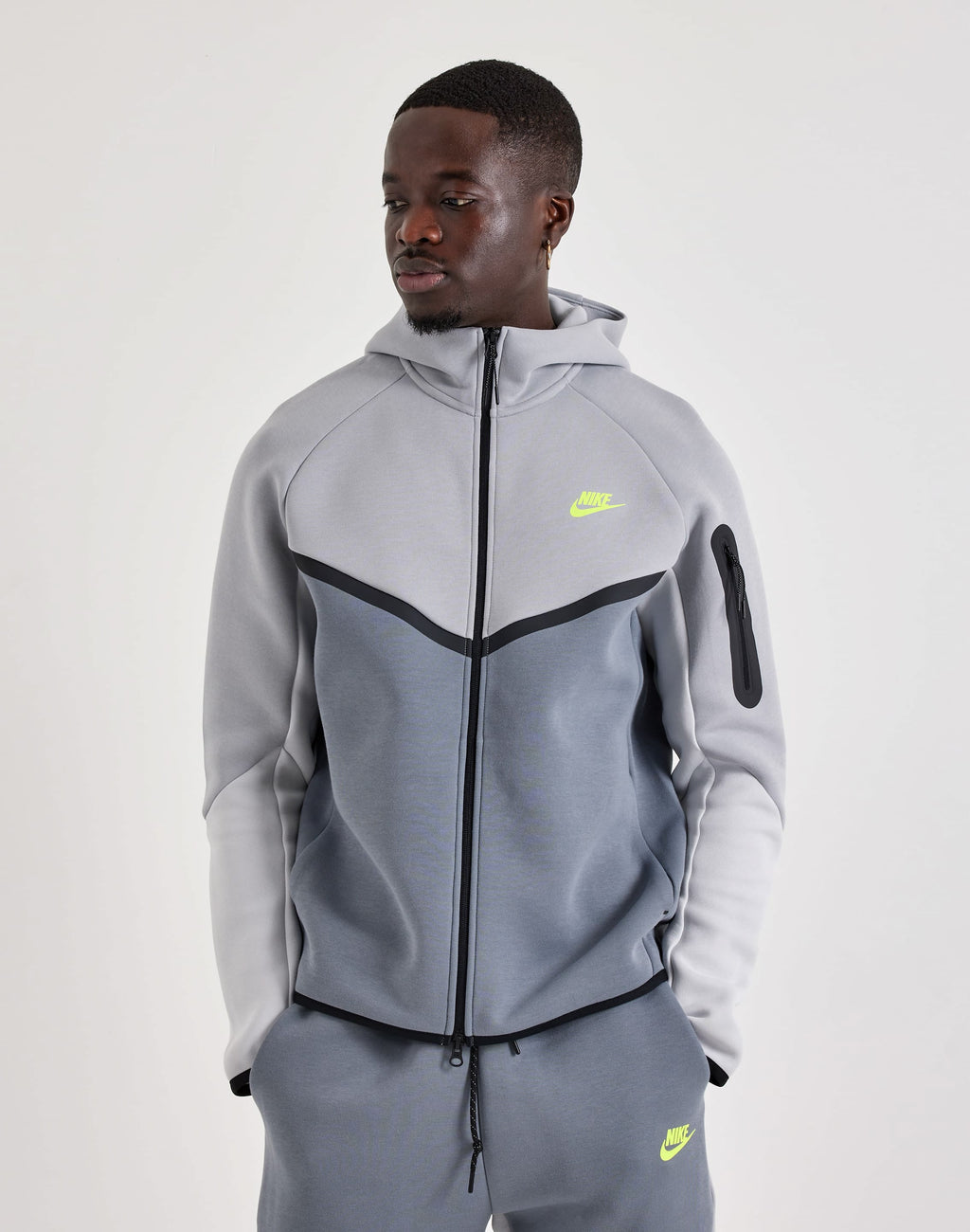 NIKE TECH FLEECE WINDRUNNER FULL-ZIP HOODIE GREY
