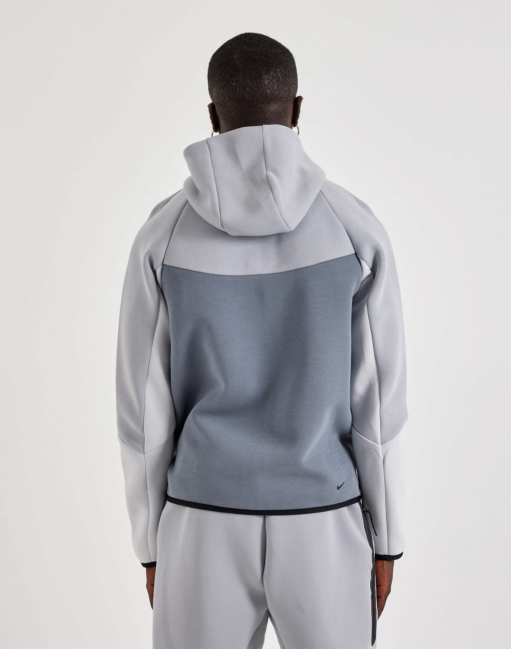 NIKE TECH FLEECE WINDRUNNER FULL-ZIP HOODIE GREY