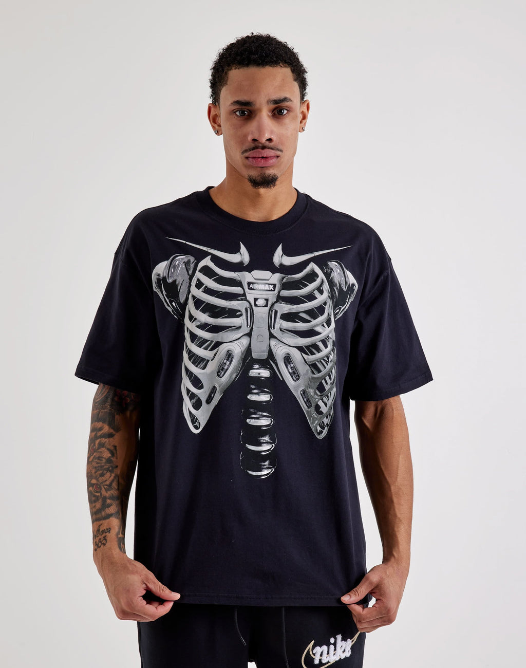 NIKE AIR MAX SKELETAL GRAPHIC TEE BLACK