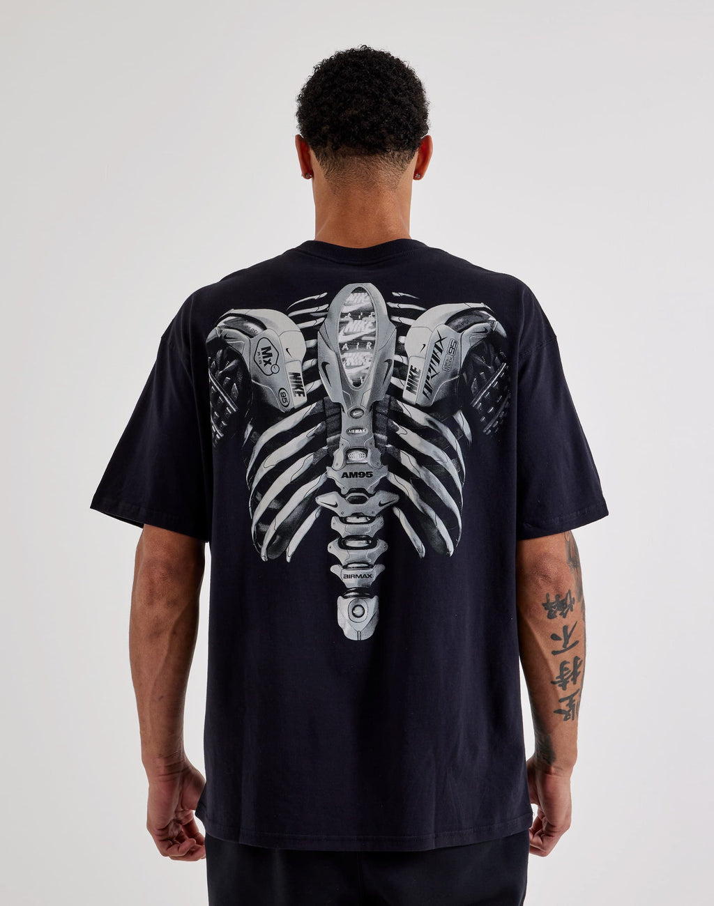 NIKE AIR MAX SKELETAL GRAPHIC TEE BLACK