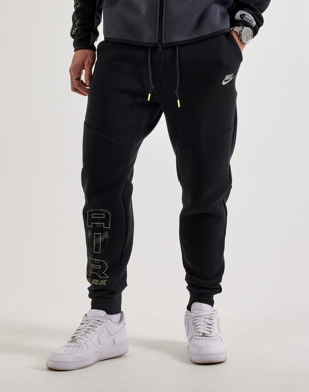 NIKE TECH FLEECE AIR MAX JOGGERS BLACK