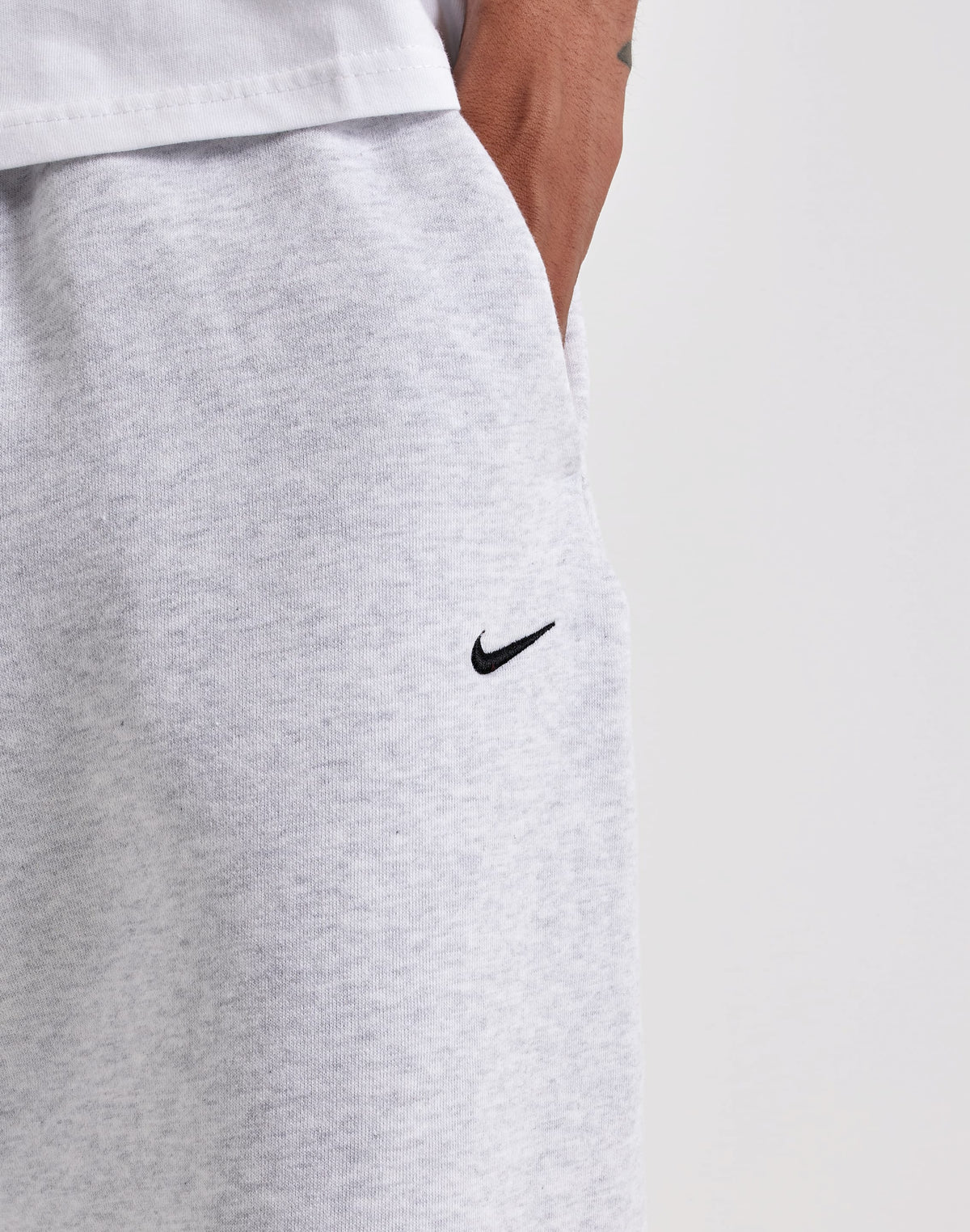 MENS NIKE SOLO FLEECE CUFFED PANTS
