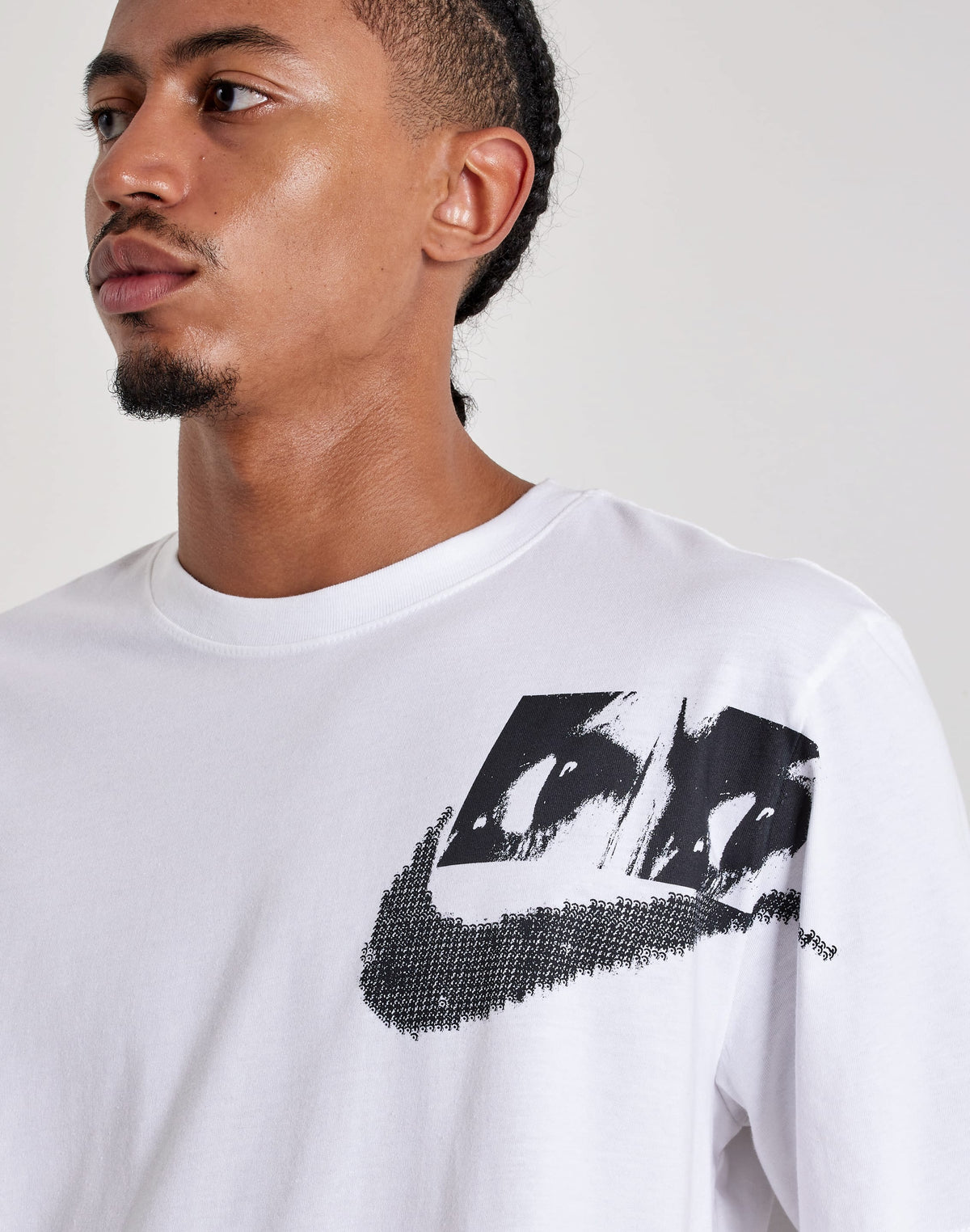 MENS NIKE GRAPHIC TEE